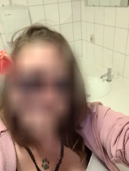 Deborah, 33 anni